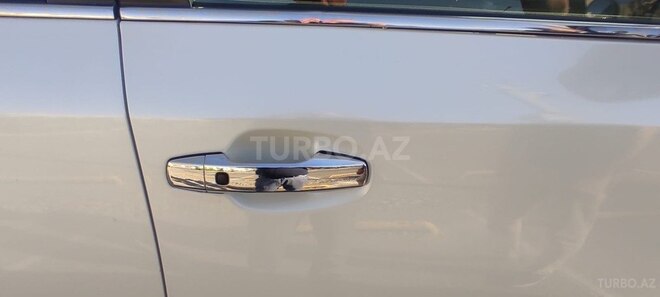 Toyota Land Cruiser-6
