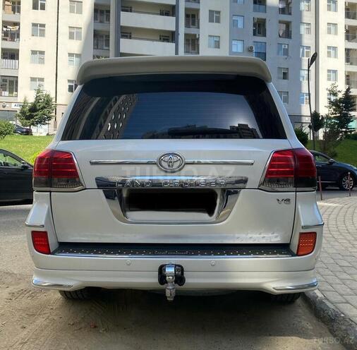 Toyota Land Cruiser-3