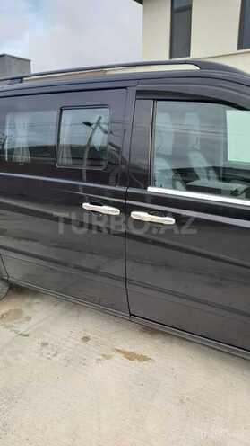 Mercedes Viano-5