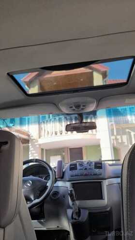 Mercedes Viano-8