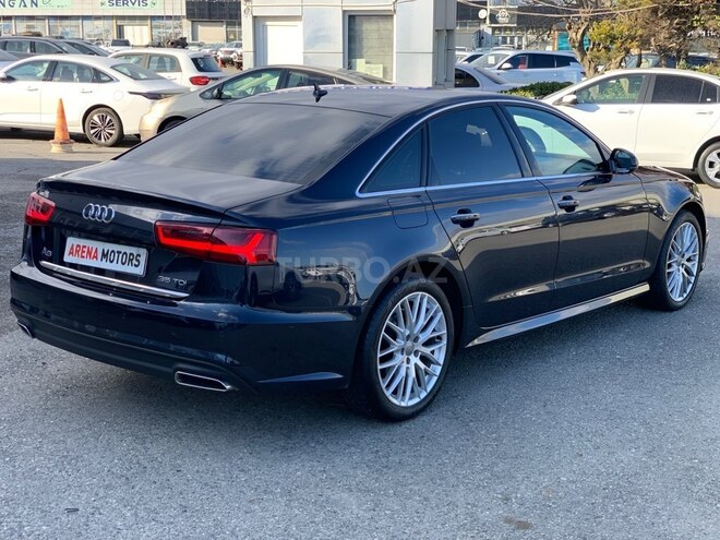 Audi A6-4