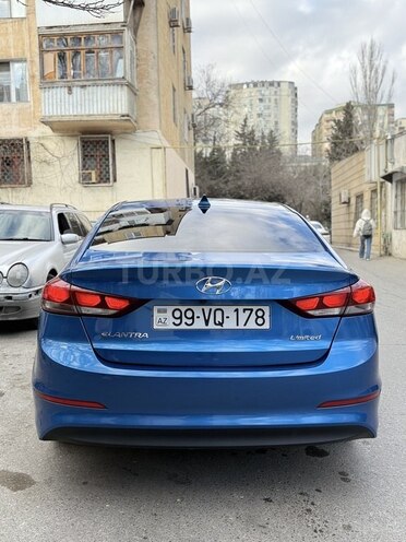 Hyundai Elantra 2018, 188,300 km - 2.0 l - Bakı