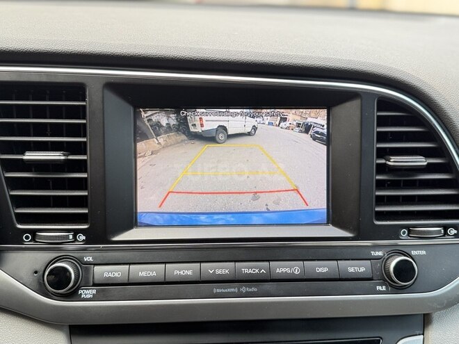 Hyundai Elantra 2018, 188,300 km - 2.0 l - Bakı