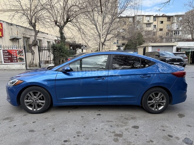 Hyundai Elantra 2018, 188,300 km - 2.0 l - Bakı