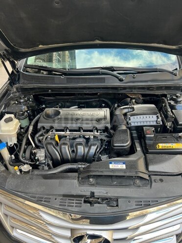 Hyundai Azera-15