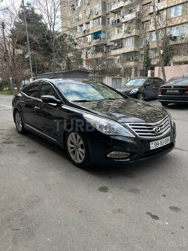 Hyundai Azera-10