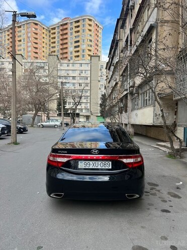 Hyundai Azera-2