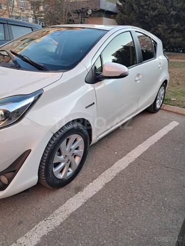 Toyota Aqua 2017, 231,222 km - 1.5 l - Bakı