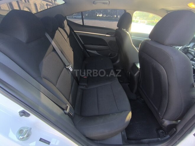 Hyundai Elantra 2019, 183,948 km - 2.0 l - Bakı