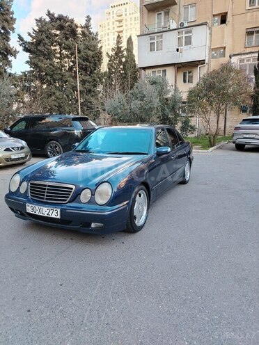 Mercedes E 240 1999, 331,446 km - 2.4 л - Bakı