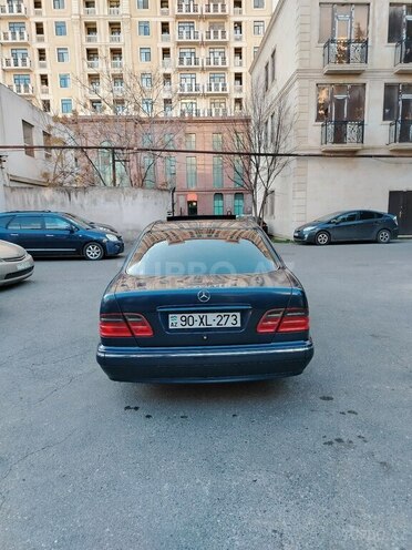 Mercedes E 240 1999, 331,446 km - 2.4 л - Bakı