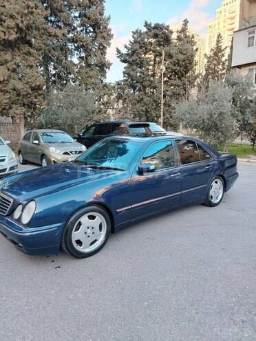 Mercedes E 240 1999, 331,446 km - 2.4 л - Bakı
