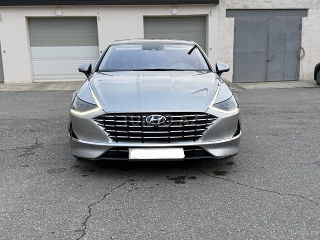 Hyundai Sonata-1