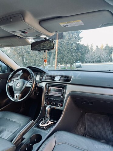 Volkswagen Passat (North America) 2015, 107,400 km - 1.8 l - Bakı