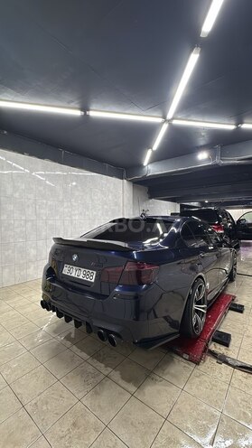 BMW 528 2014, 325,000 km - 2.0 l - Bakı