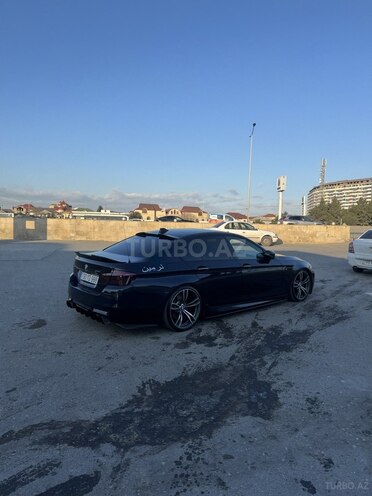 BMW 528 2014, 325,000 km - 2.0 l - Bakı