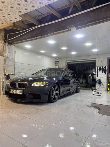 BMW 528 2014, 325,000 km - 2.0 l - Bakı
