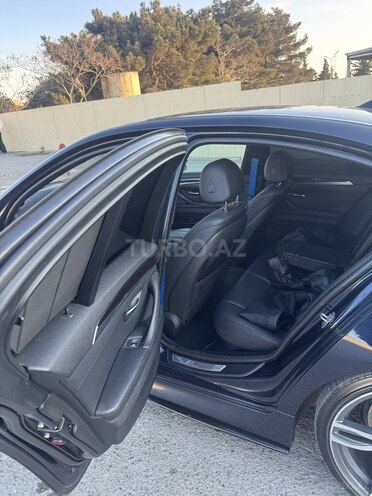 BMW 528 2014, 325,000 km - 2.0 l - Bakı