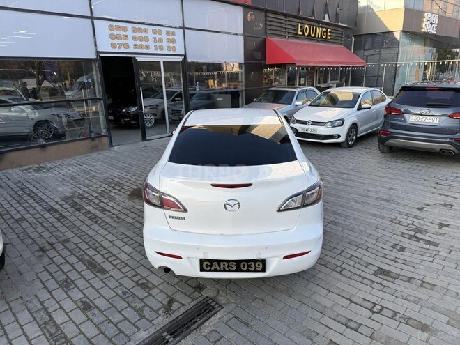 Mazda 3-12