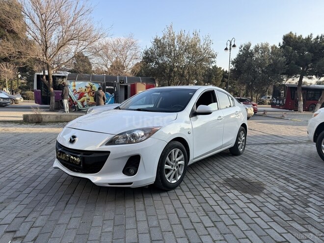 Mazda 3-3