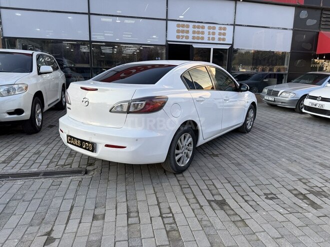 Mazda 3-15