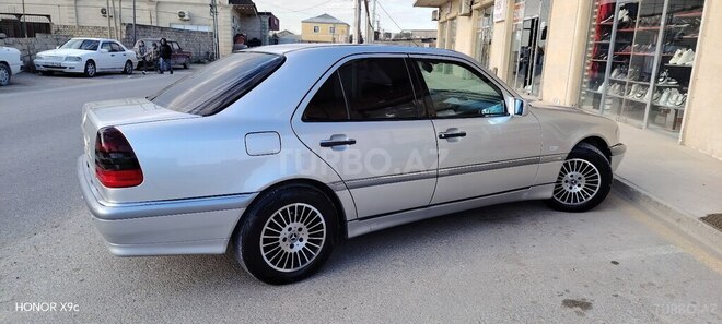 Mercedes C 180 2000, 305,000 km - 1.8 l - Bakı