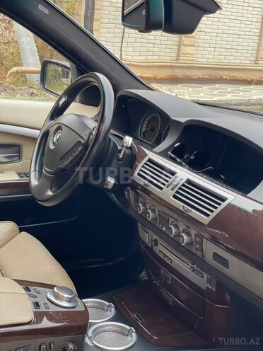 BMW 750-12