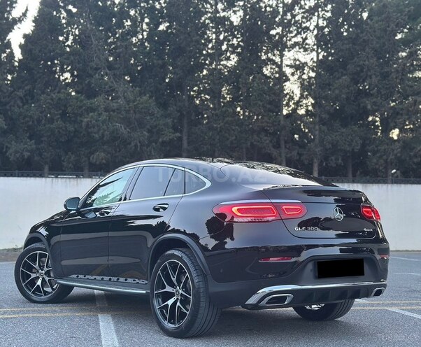 Mercedes GLC 300 4MATIC Coupe 2019, 90,500 km - 2.0 l - Bakı