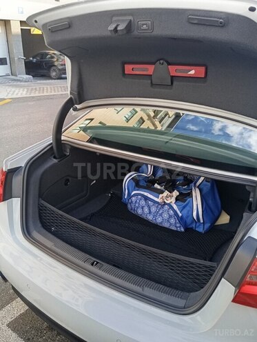 Audi A6 2015, 142,698 km - 2.0 l - Bakı
