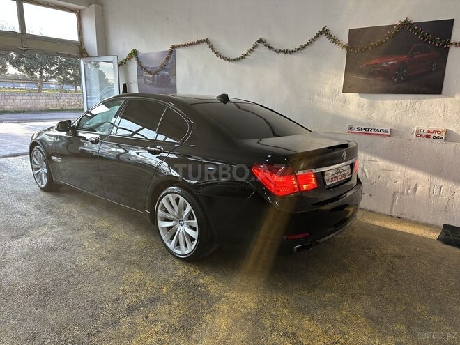 BMW 730-18