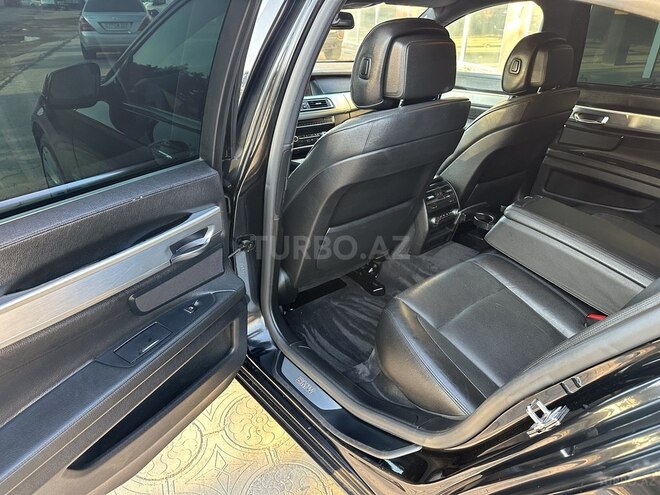BMW 730-25