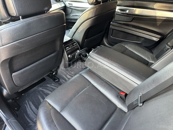 BMW 730-27