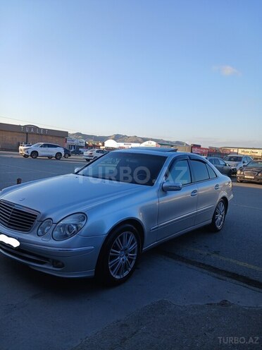Mercedes E 220 2002, 516,000 km - 2.2 l - Sumqayıt