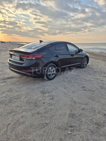 Hyundai Avante 2015, 223,000 km - 1.6 л - Bakı