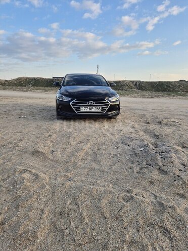 Hyundai Avante 2015, 223,000 km - 1.6 л - Bakı