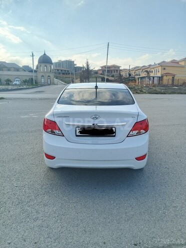 Hyundai Accent 2018, 168,000 km - 1.4 l - Bakı