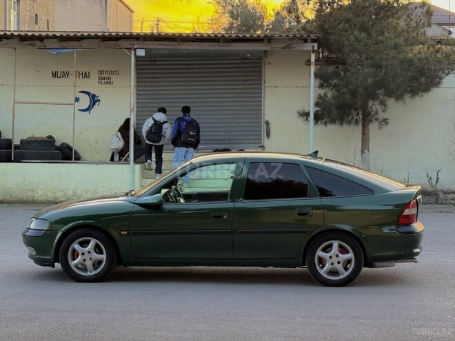 Opel Vectra 1997, 270,000 km - 1.8 l - Bakı