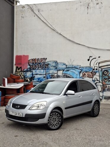 Kia Rio 2005, 250,000 km - 1.4 l - Bakı