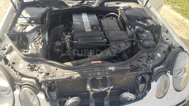 Mercedes E 200 2005, 385,154 km - 1.8 л - Biləsuvar