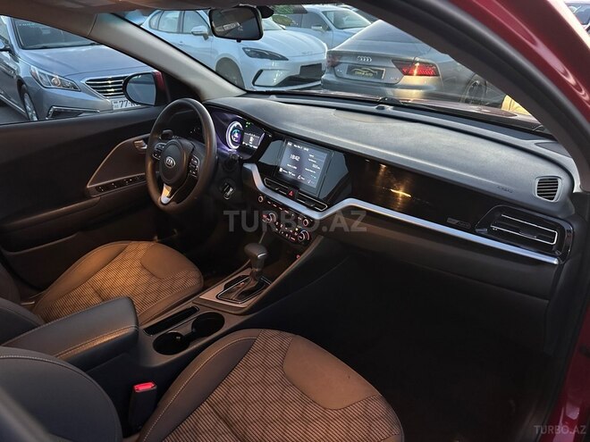 Kia Niro-16