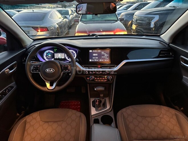Kia Niro-10