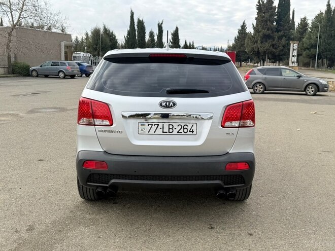 Kia Sorento 2010, 298,000 km - 2.0 l - Tovuz