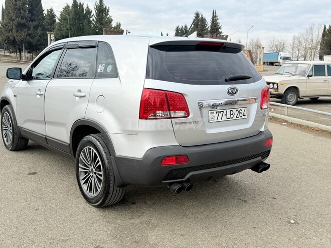 Kia Sorento 2010, 298,000 km - 2.0 l - Tovuz