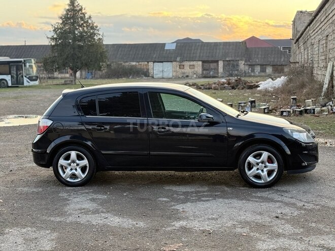 Opel Astra 2009, 235,000 km - 1.4 l - Qazax