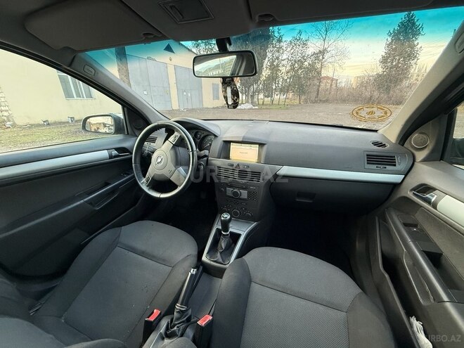 Opel Astra 2009, 235,000 km - 1.4 l - Qazax