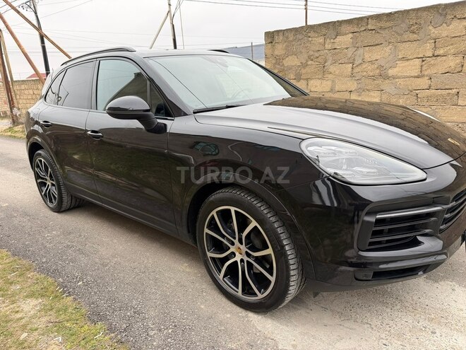 Porsche Cayenne-2