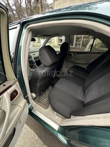 Mercedes E 280 1999, 450,000 km - 2.8 l - Qazax