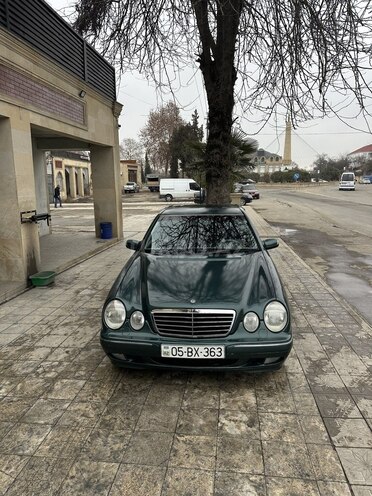 Mercedes E 280 1999, 450,000 km - 2.8 l - Qazax