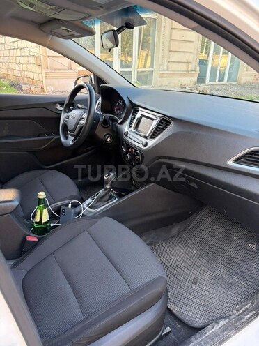 Hyundai Accent 2018, 85,000 km - 1.6 l - Bakı