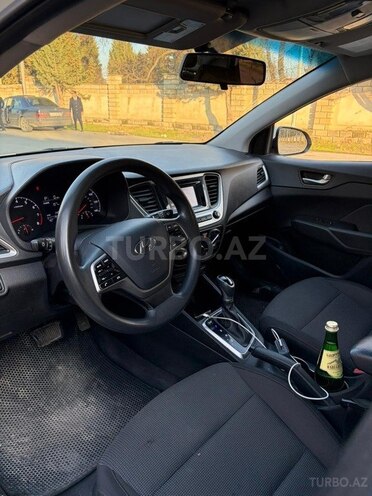 Hyundai Accent 2018, 85,000 km - 1.6 l - Bakı